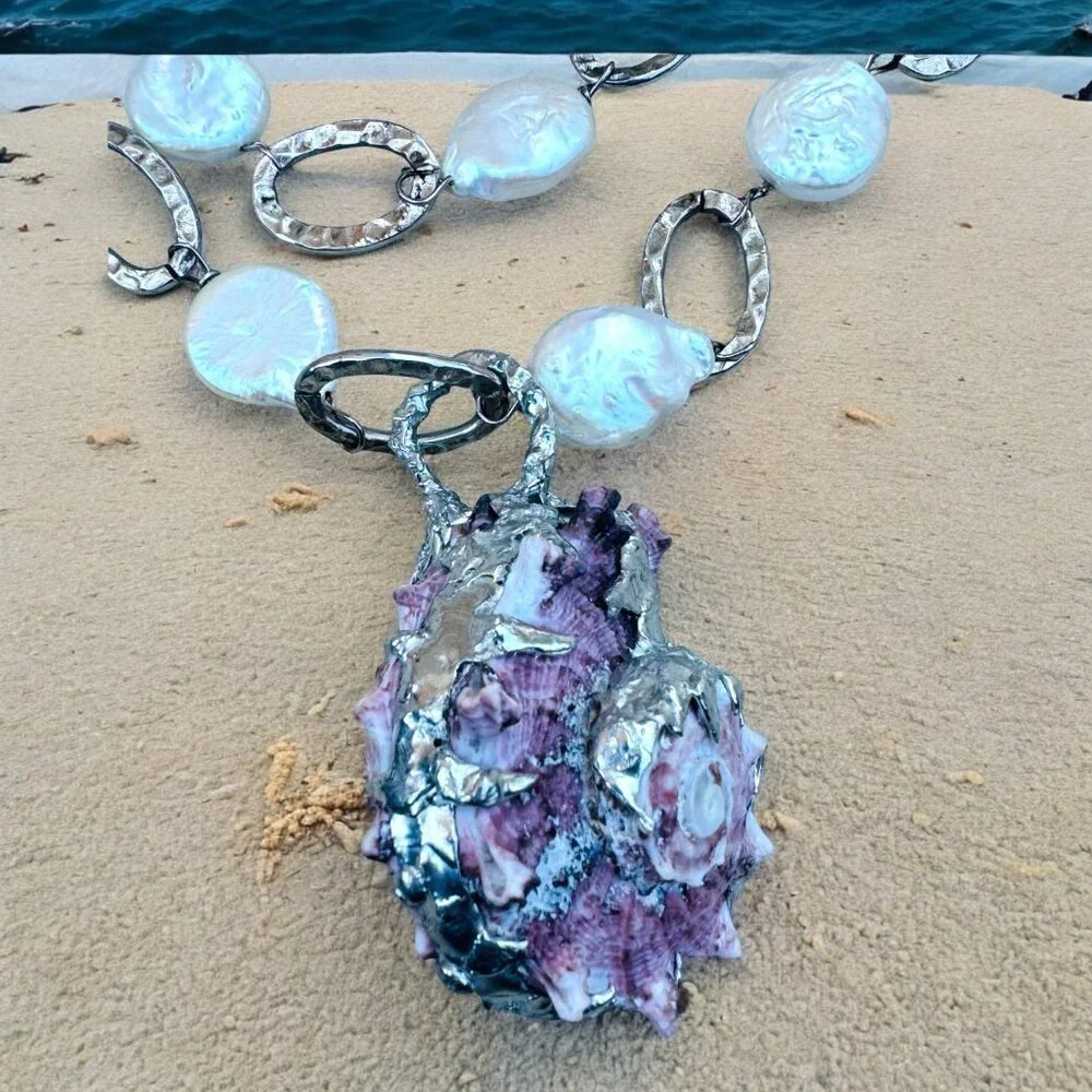 Conch Shell & White Keshi Teardrop Pearl Necklace With Artisan Silver Metalwork - Picture 11 of 17